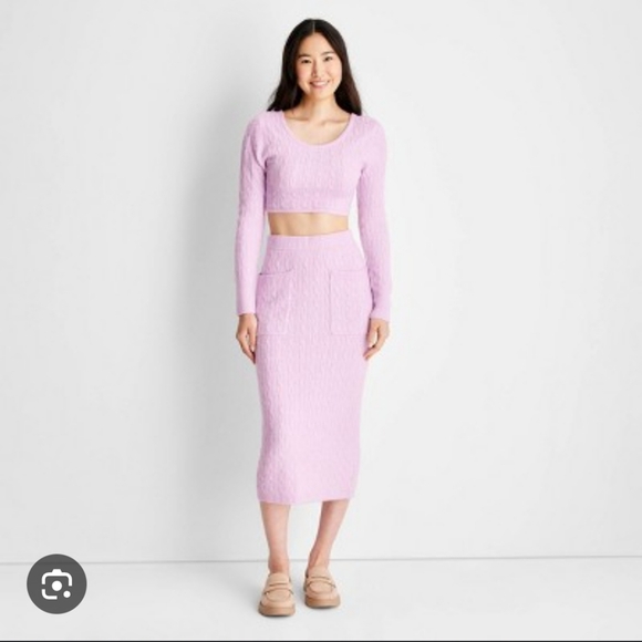 NWT SET HIGH-RISE MIDI SWEATER SKIRT AND TOP SWEATER - Picture 2 of 15